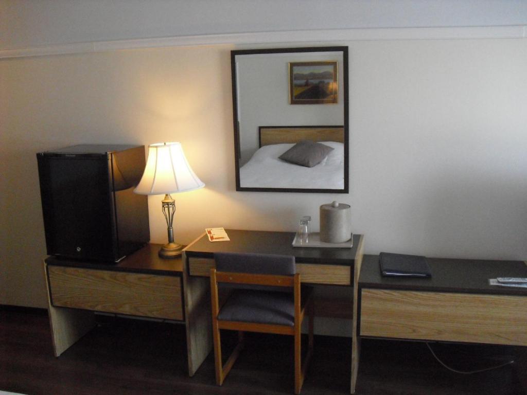 Auberge La Diligence Dolbeau-Mistassini Habitación foto